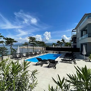 Punta - Luxury With Pool Affittacamere